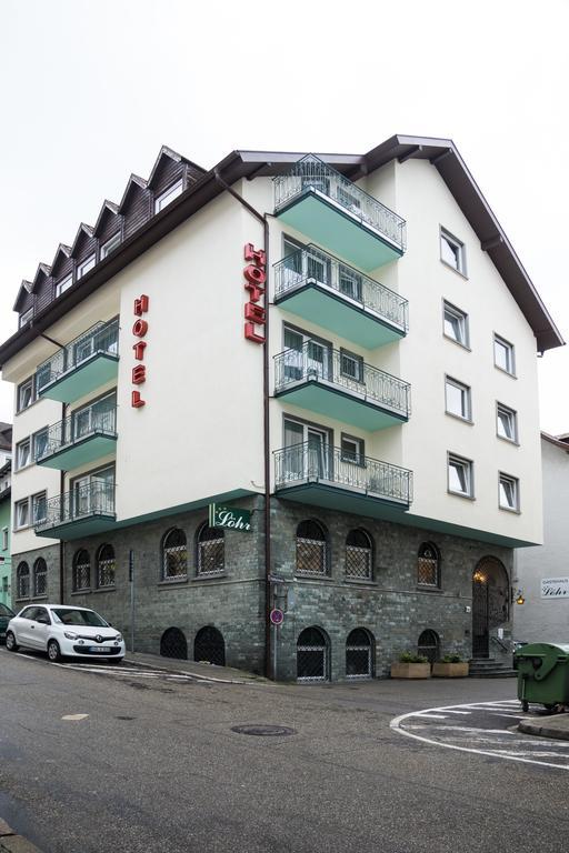 Hotel Loehr บาเดน-บาเดน ภายนอก รูปภาพ