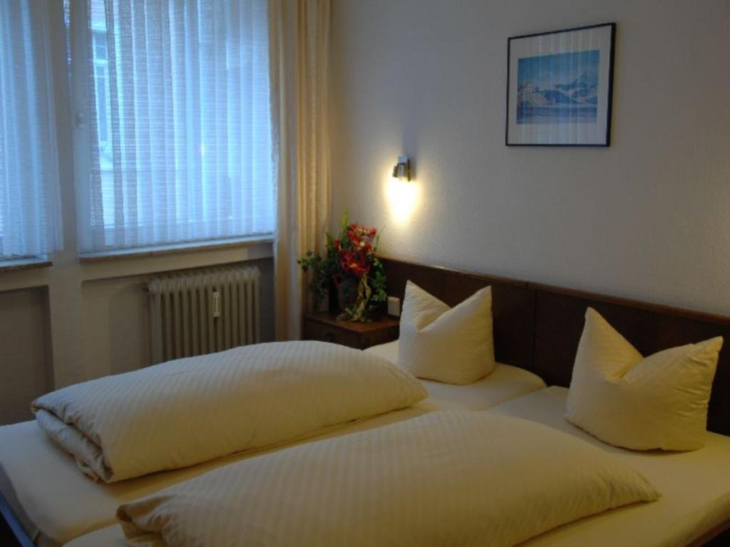 Hotel Loehr บาเดน-บาเดน ห้อง รูปภาพ
