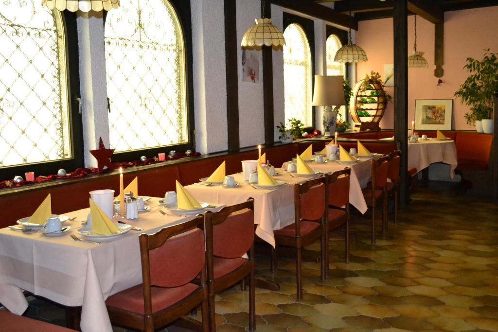 Hotel Loehr บาเดน-บาเดน ภายนอก รูปภาพ