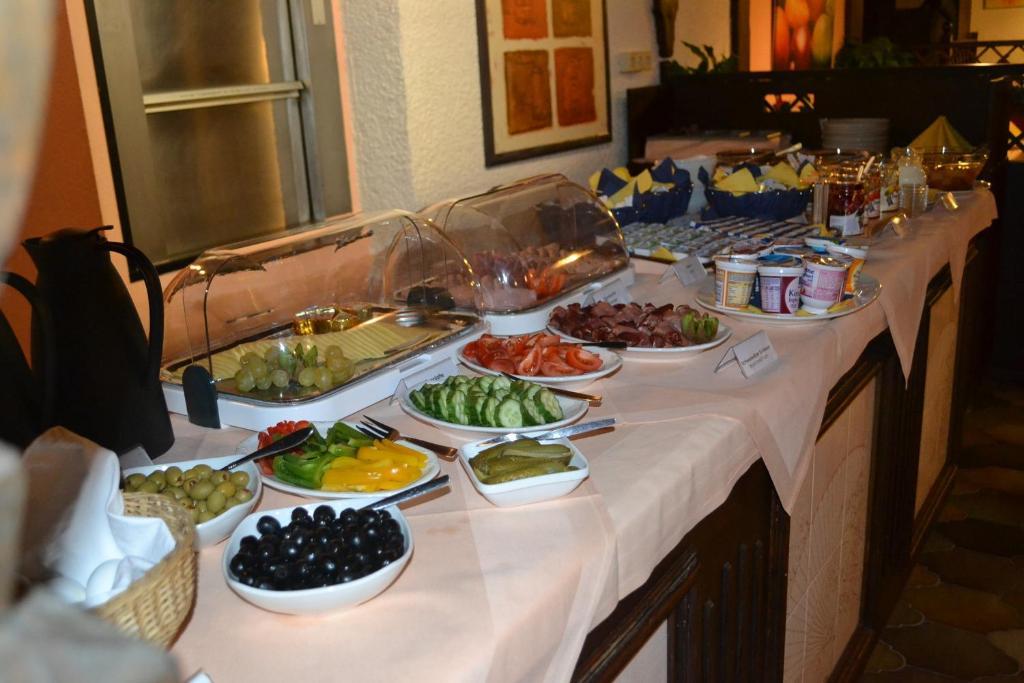 Hotel Loehr บาเดน-บาเดน ภายนอก รูปภาพ